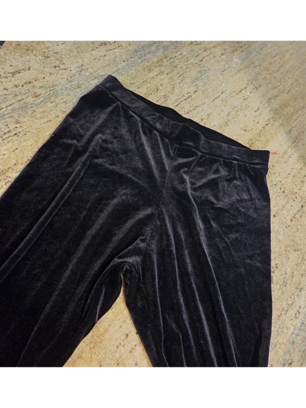 New! The Pyramid Collection Sz S Black Velvet Leggings Tappered Leg Ruched Goth - Picture 7 of 14